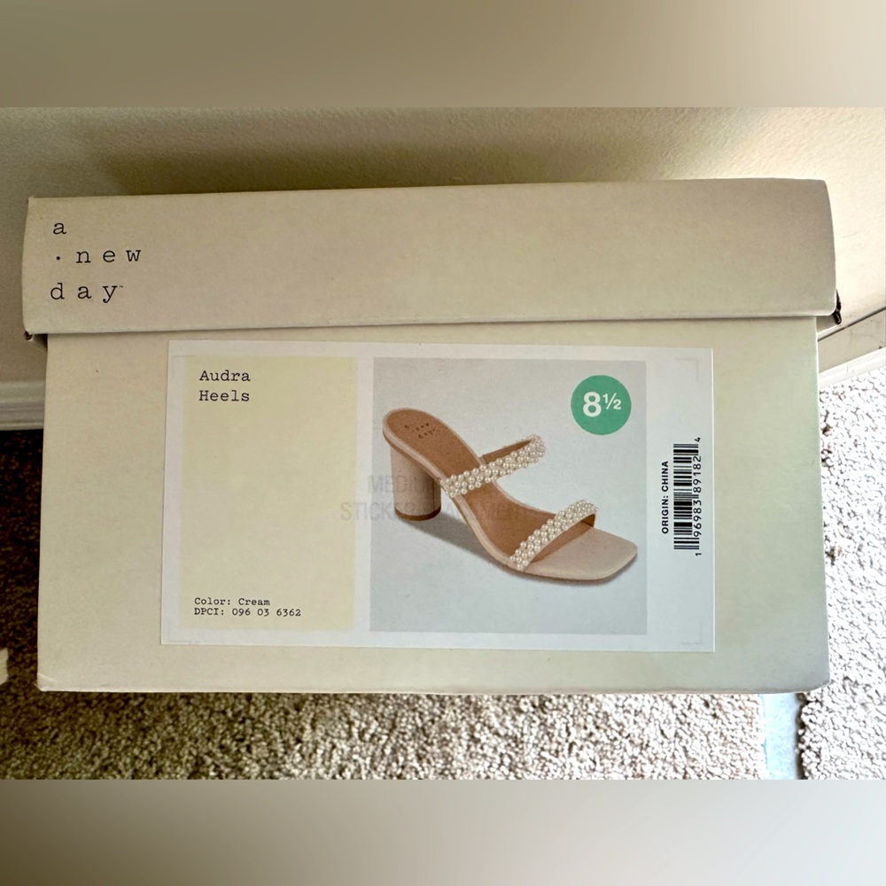 Audra Mule Heels size 8.5